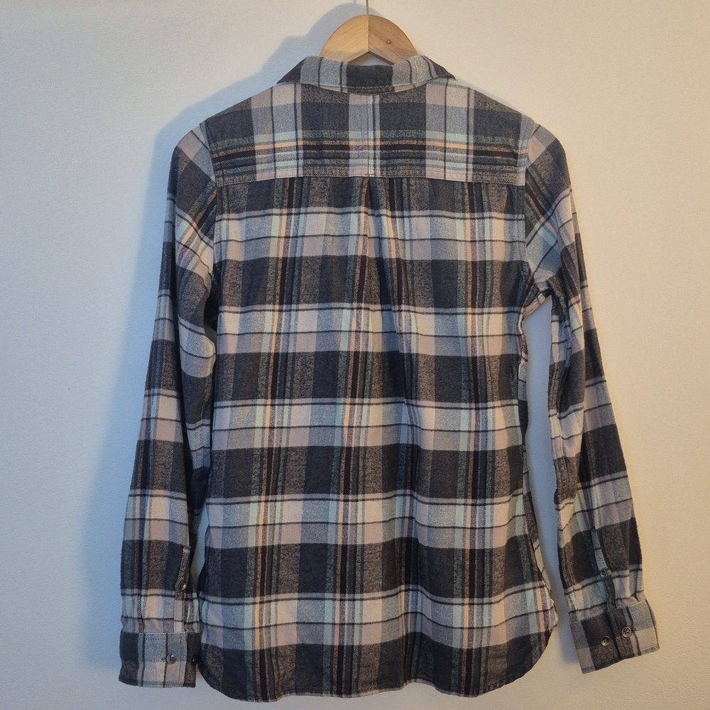 NWT Woolrich Pemberton Plaid Flannel Shirt - Women's Size Medium Gray Pink - Picture 4 of 9